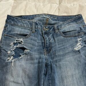 American Eagle Outfitters Women's Super Stretch Distressed Ripped Jeans Size 8